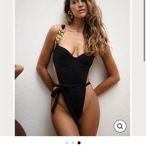 SAME Los Angeles chain swimsuit